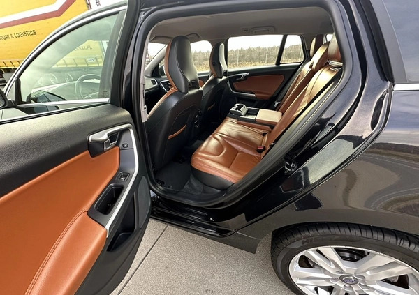 Volvo V60 cena 41000 przebieg: 242000, rok produkcji 2013 z Kłodzko małe 667